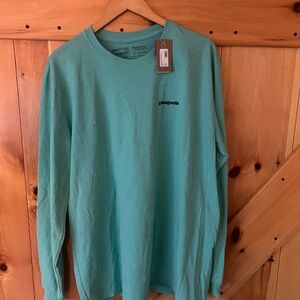Patagonia long sleeve T-Shirt. Never worn XL